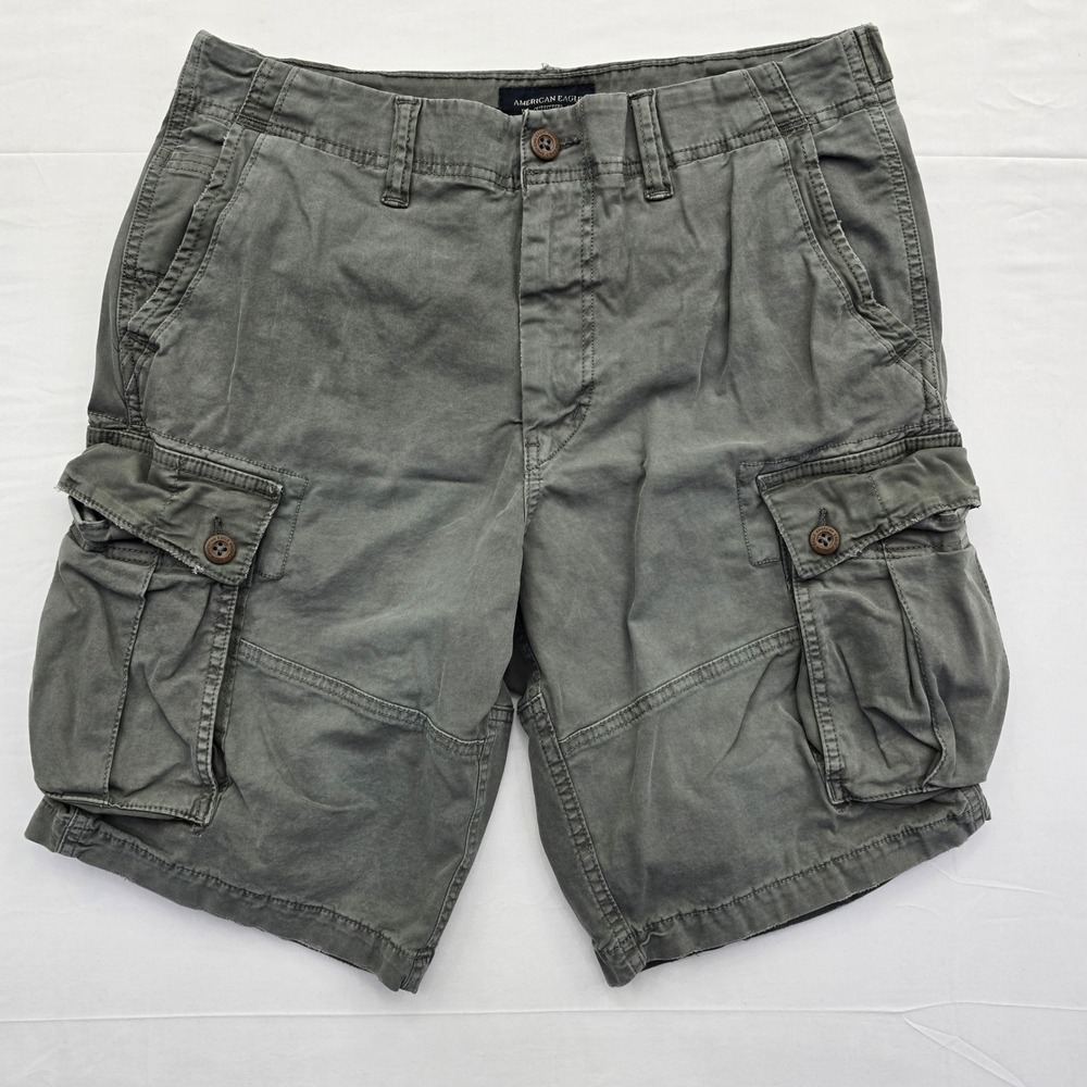 American Eagle Mens 33 Next Level Flex Cargo Shorts Olive Green Longer Utility